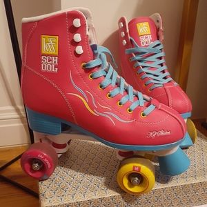 Kif roller skates & protective gear